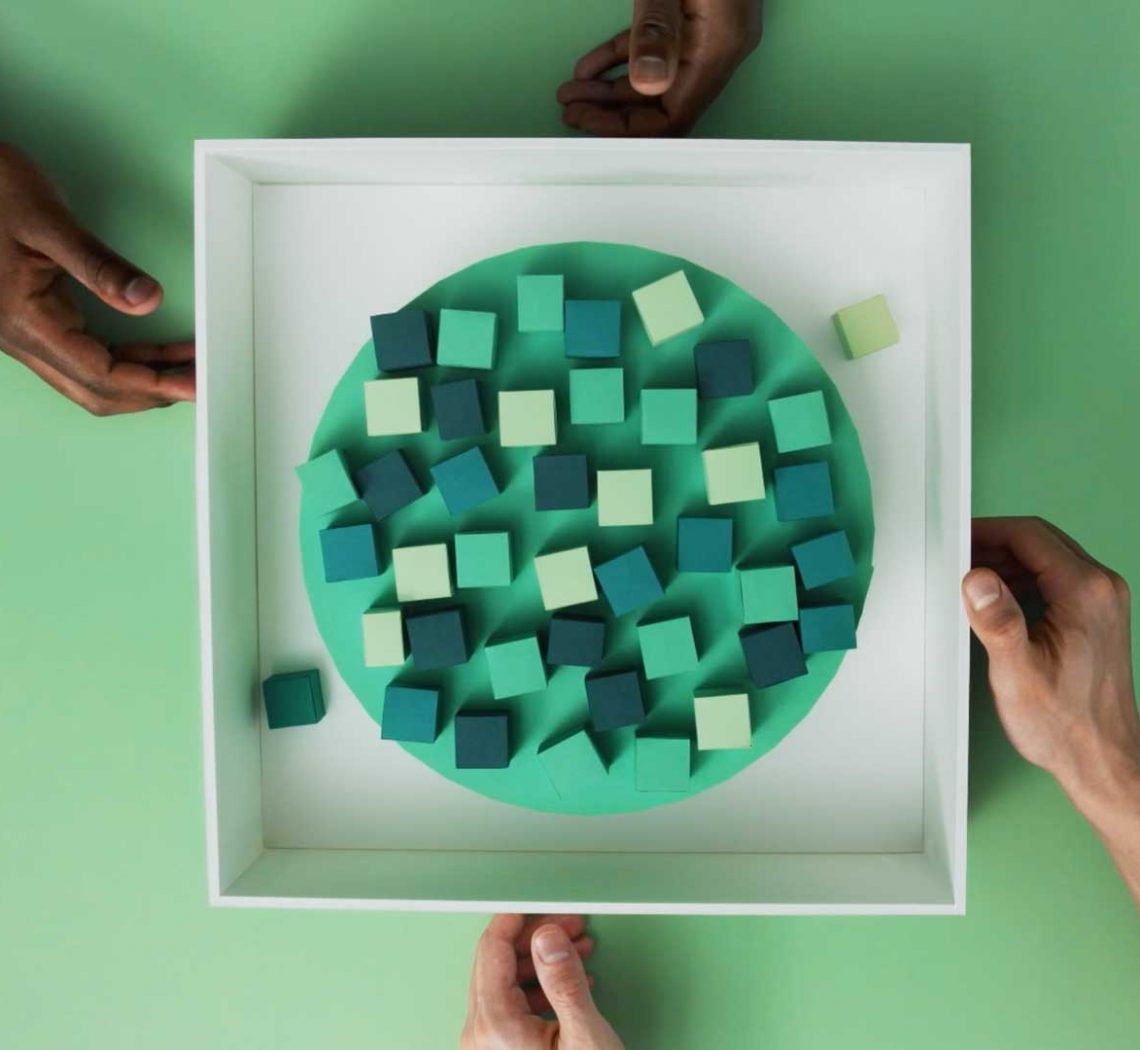 top shot papercraft d'un projet d'animation stop motion en pop corn